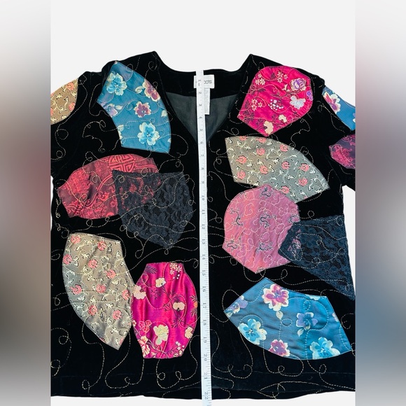 Chico's Jacket Size 0 Black Velvet Patchwork Floral Silk Embroidery - Picture 6 of 6